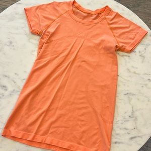 Lululemon Orange Swifly tech